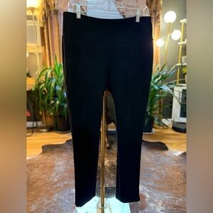 Andrew Marc faux suede legging size M